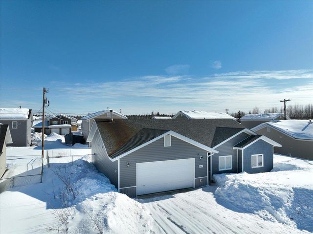 2667 DESERT EAGLE LOOP, North Pole, AK 99705