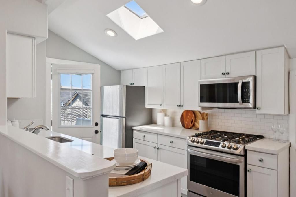 Image 15 of property listing at 219 Willow Street, Pacific Grove, CA 93950