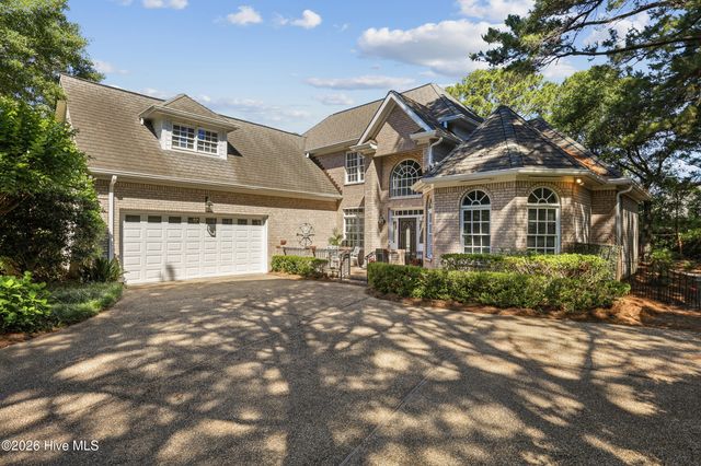 1036 Arboretum Drive, Wilmington, NC 28405
