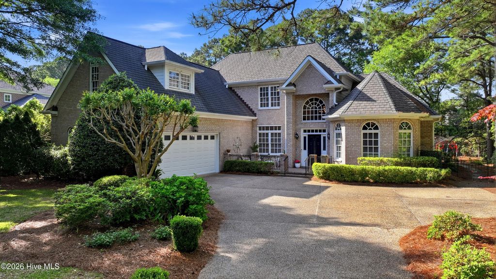 1036 Arboretum Drive, Wilmington, NC 28405