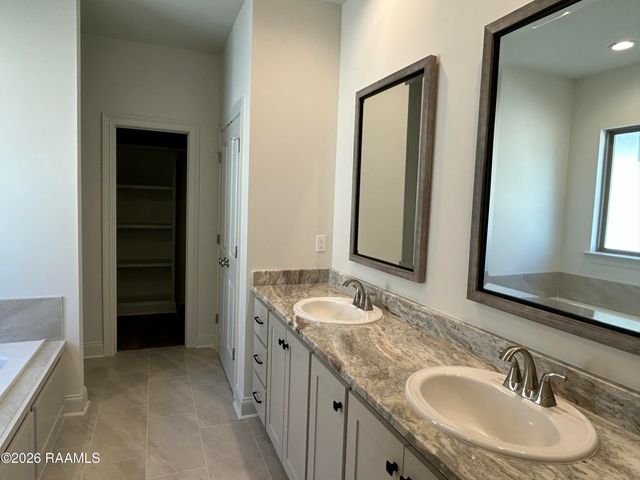 207 Gun Runner Drive, Carencro, LA 70520