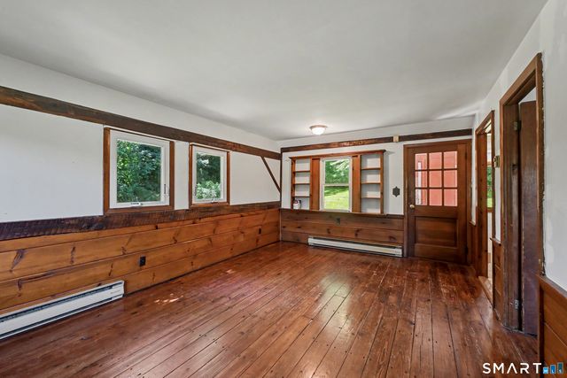 41 Poplar Street, New Milford, CT 06776