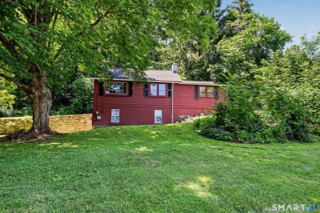 41 Poplar Street, New Milford, CT 06776
