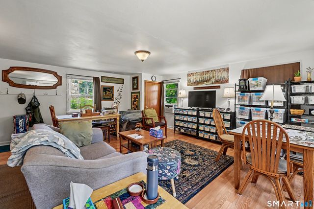 41 Poplar Street, New Milford, CT 06776