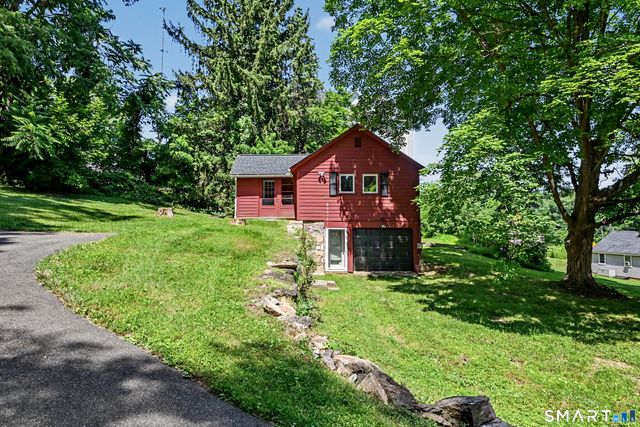 41 Poplar Street, New Milford, CT 06776