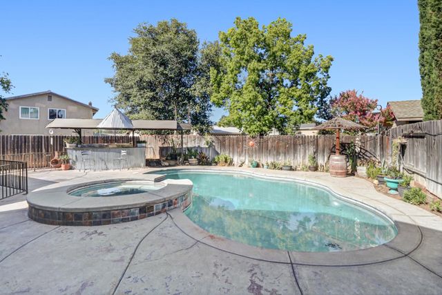 6511 Mossview Way, Citrus Heights, CA 95621