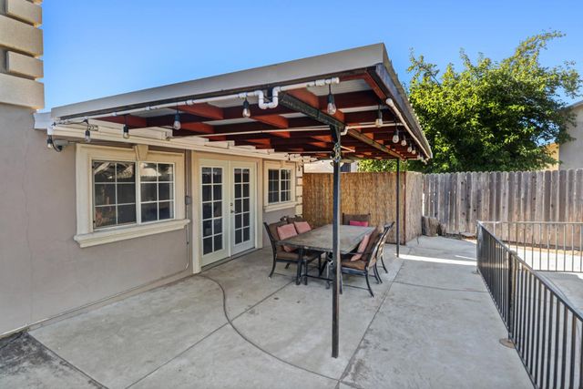 6511 Mossview Way, Citrus Heights, CA 95621
