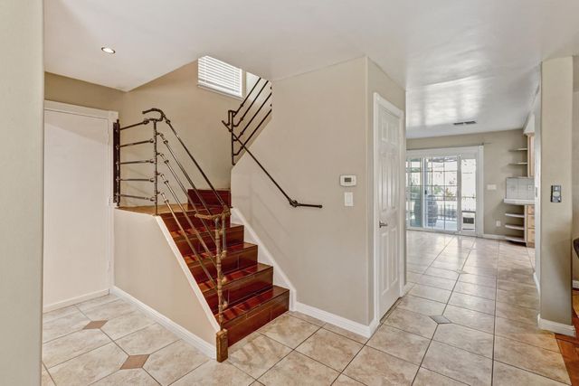 6511 Mossview Way, Citrus Heights, CA 95621