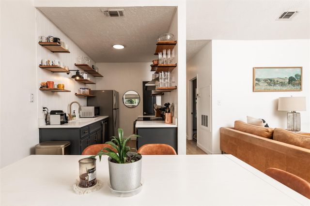 311 Quarry ST, San Marcos, TX 78666