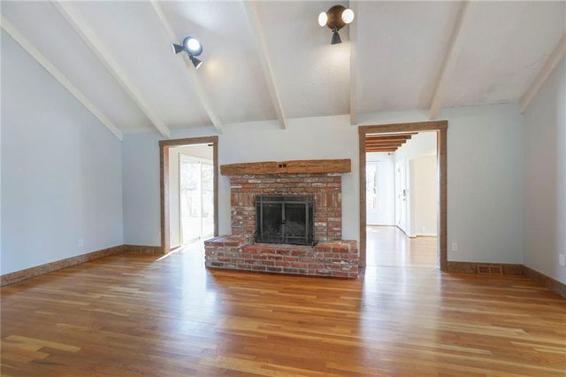 24908 E Timberlake Drive, Greenwood, MO 64086