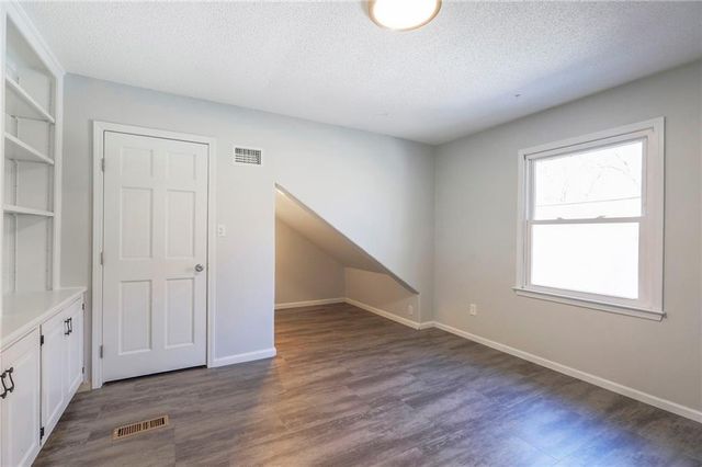 24908 E Timberlake Drive, Greenwood, MO 64086