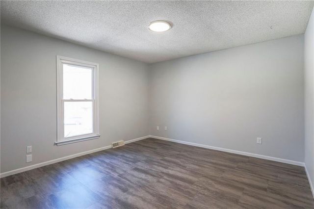 24908 E Timberlake Drive, Greenwood, MO 64086