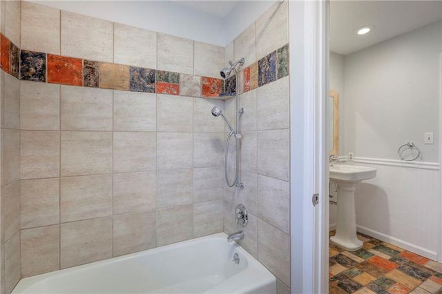 24908 E Timberlake Drive, Greenwood, MO 64086