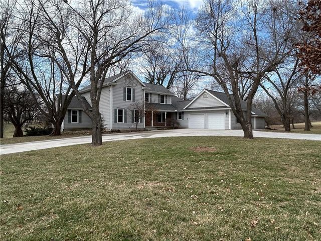 24908 E Timberlake Drive, Greenwood, MO 64086