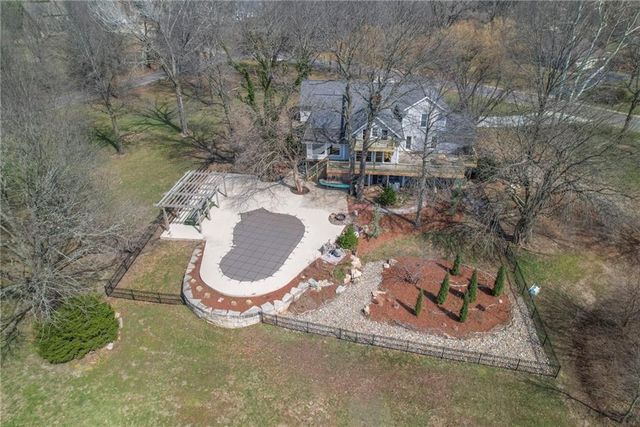 24908 E Timberlake Drive, Greenwood, MO 64086