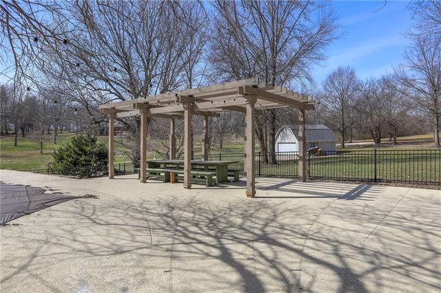 24908 E Timberlake Drive, Greenwood, MO 64034