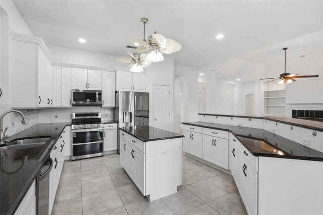 120 BLUE STONE CIRCLE, Winter Garden, FL 34787