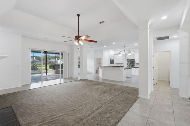 120 BLUE STONE CIRCLE, Winter Garden, FL 34787