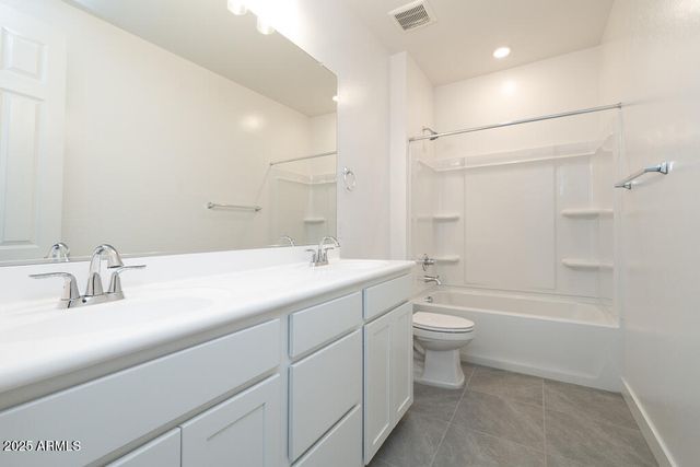 1923 E Empeltre Road, San Tan Valley, AZ 85140