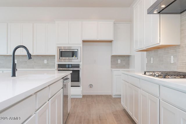 1923 E Empeltre Road, San Tan Valley, AZ 85140