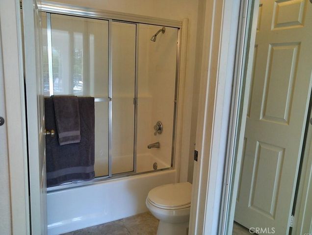 21500 Burbank 222, Woodland Hills, CA 91367