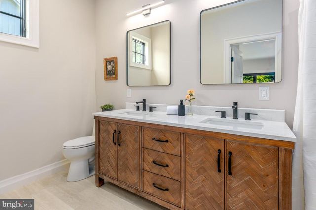 208 TOWER DR, Stevensville, MD 21666