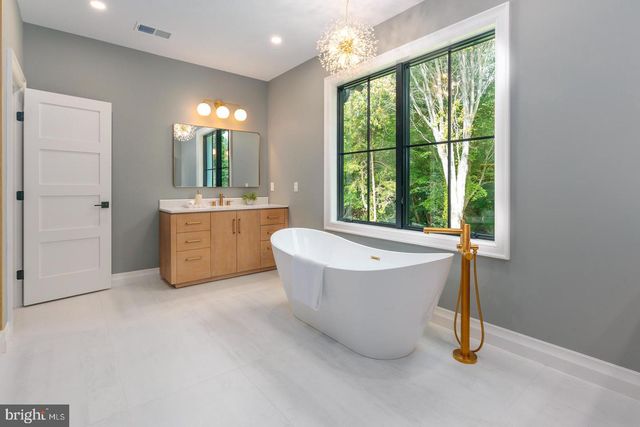 208 TOWER DR, Stevensville, MD 21666