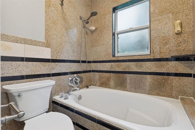 1025 OCEANBREEZE COURT, Orlando, FL 32828