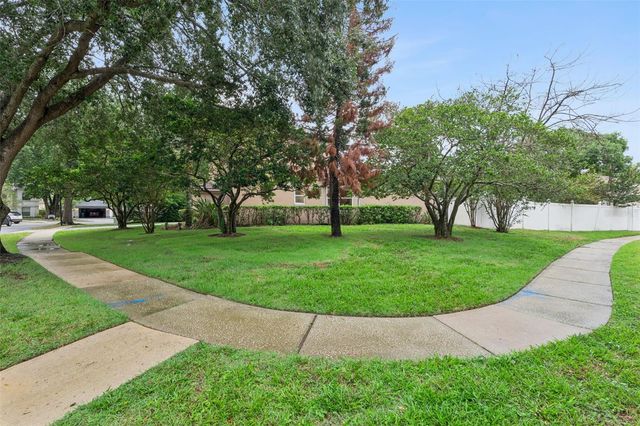 1025 OCEANBREEZE COURT, Orlando, FL 32828