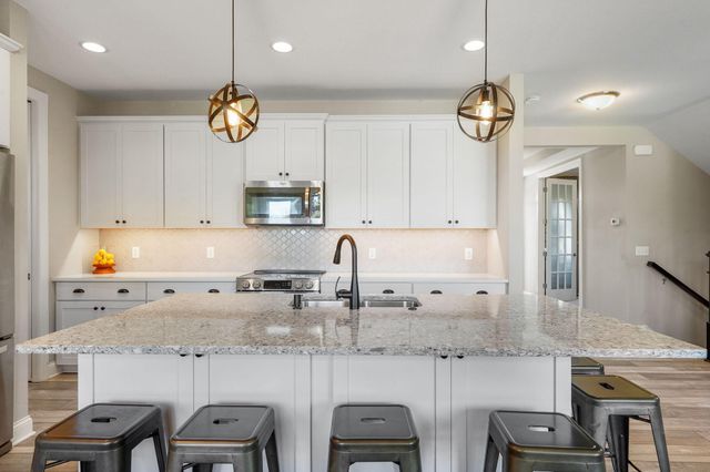 776 Arbor Woods Road, Victoria, MN 55386