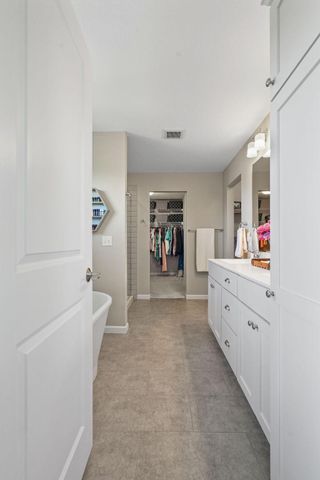 776 Arbor Woods Road, Victoria, MN 55386