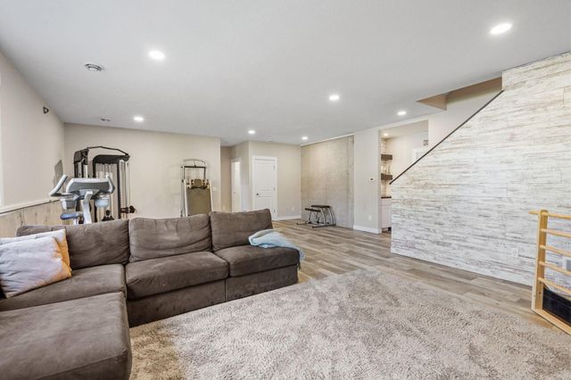 776 Arbor Woods Road, Victoria, MN 55386