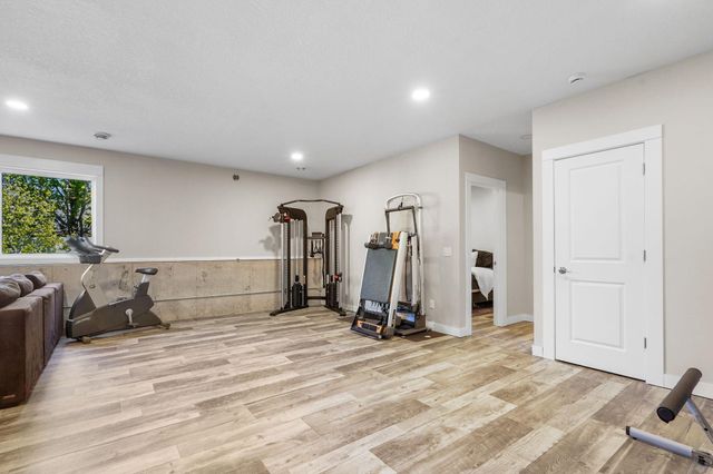 776 Arbor Woods Road, Victoria, MN 55386