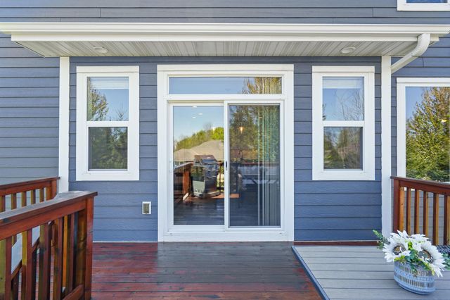 776 Arbor Woods Road, Victoria, MN 55386