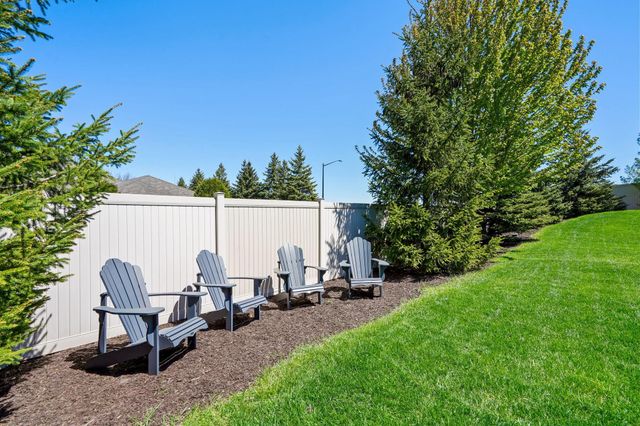 776 Arbor Woods Road, Victoria, MN 55386