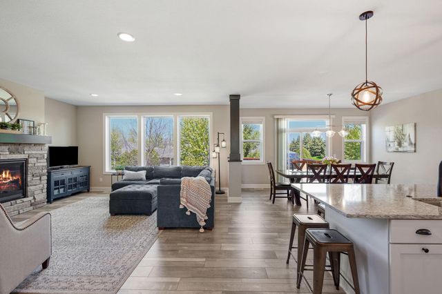 776 Arbor Woods Road, Victoria, MN 55386