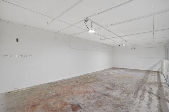 16300 SW 137th Ave 119, Miami, FL 33177