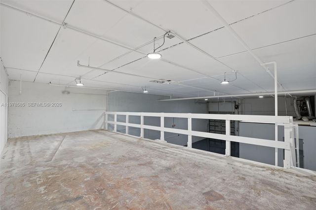 16300 SW 137th Ave 119, Miami, FL 33177