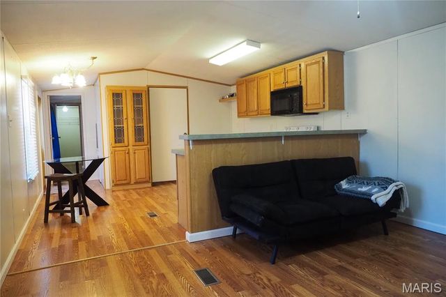 26189 N Carol Street, Warrenton, MO 63383