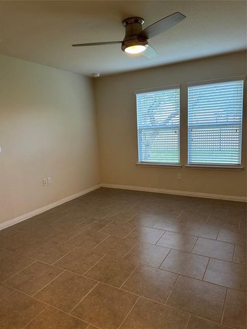 410 Holiday Creek LN, Georgetown, TX 78633