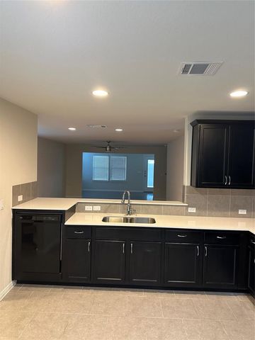 410 Holiday Creek LN, Georgetown, TX 78633