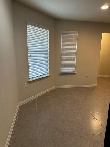 410 Holiday Creek LN, Georgetown, TX 78633