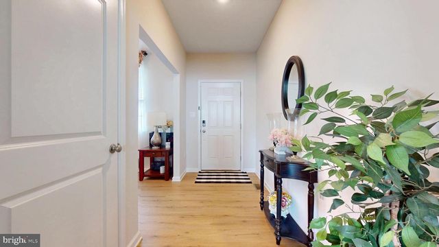 124 MALIBU DR, Egg Harbor Township, NJ 08234