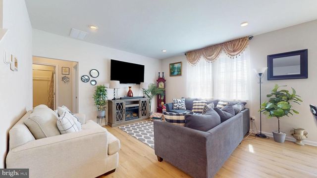 124 MALIBU DR, Egg Harbor Township, NJ 08234