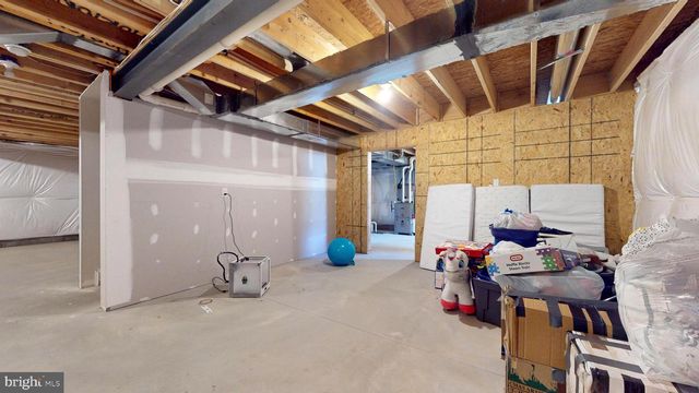 124 MALIBU DR, Egg Harbor Township, NJ 08234