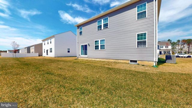 124 MALIBU DR, Egg Harbor Township, NJ 08234