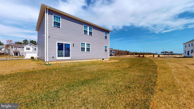 124 MALIBU DR, Egg Harbor Township, NJ 08234