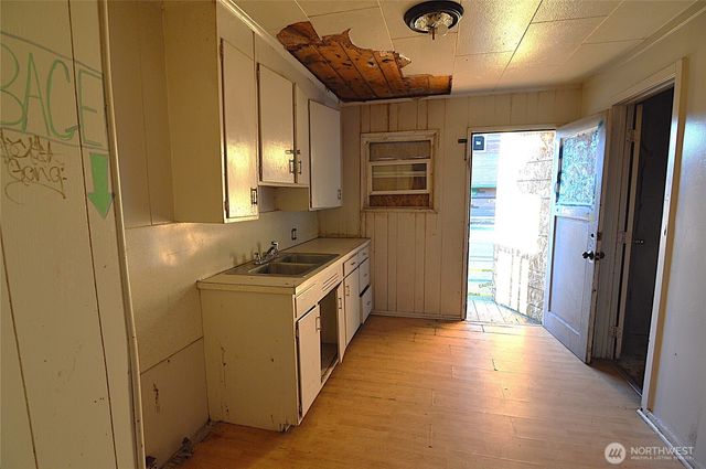 118 N F Street, Aberdeen, WA 98520