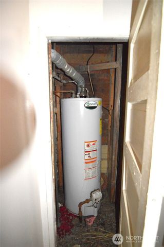 118 N F Street, Aberdeen, WA 98520