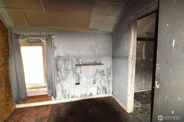 118 N F Street, Aberdeen, WA 98520